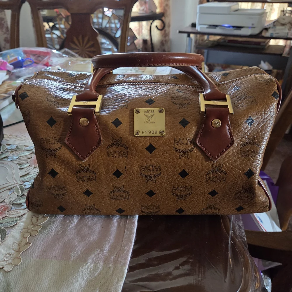 MCM DUFFLE OVERNGHT BAG/ COA. - Picture 1 of 8